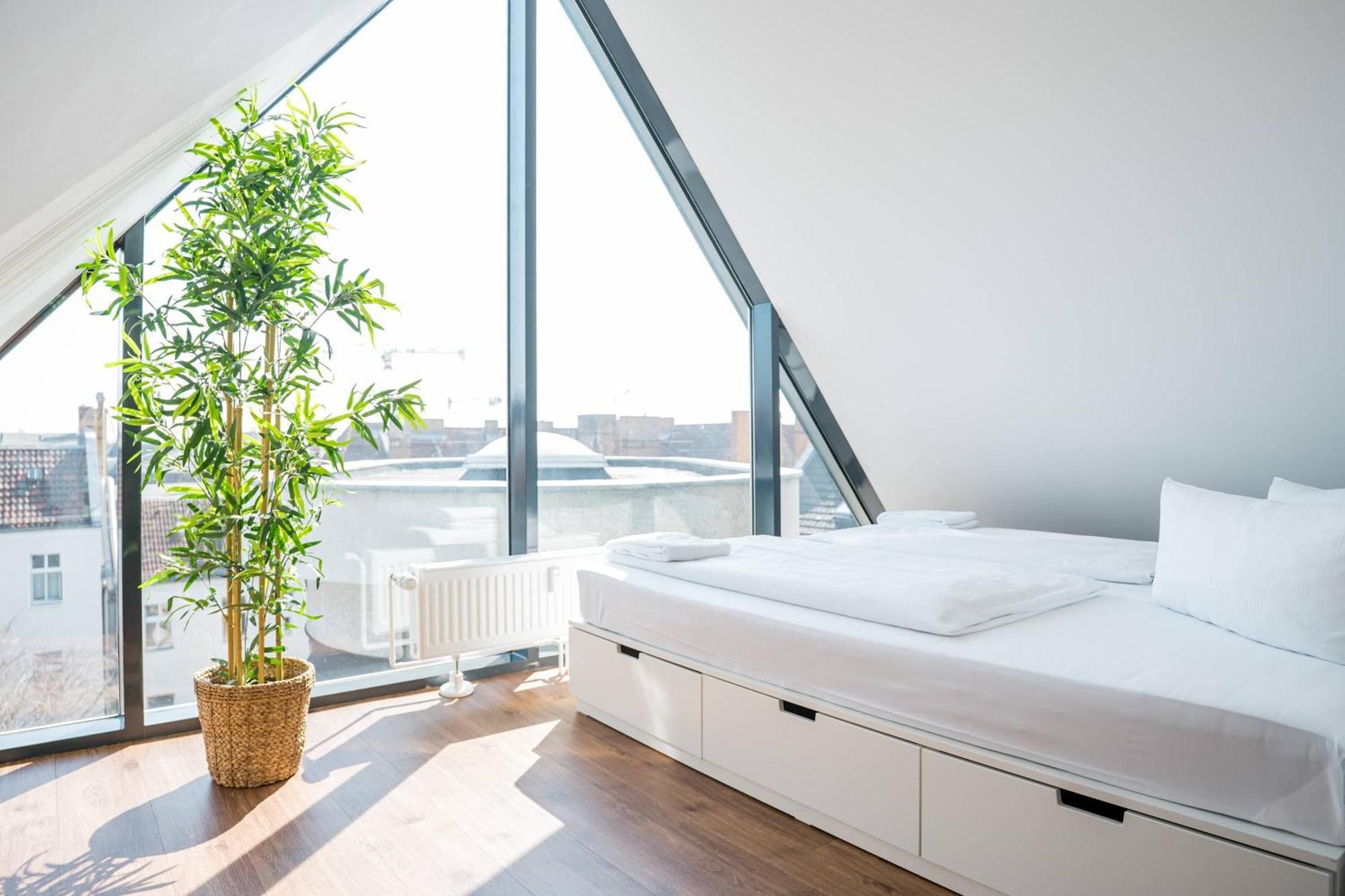 Апартаменты Fantastic Loft With Balcony Берлин Экстерьер фото