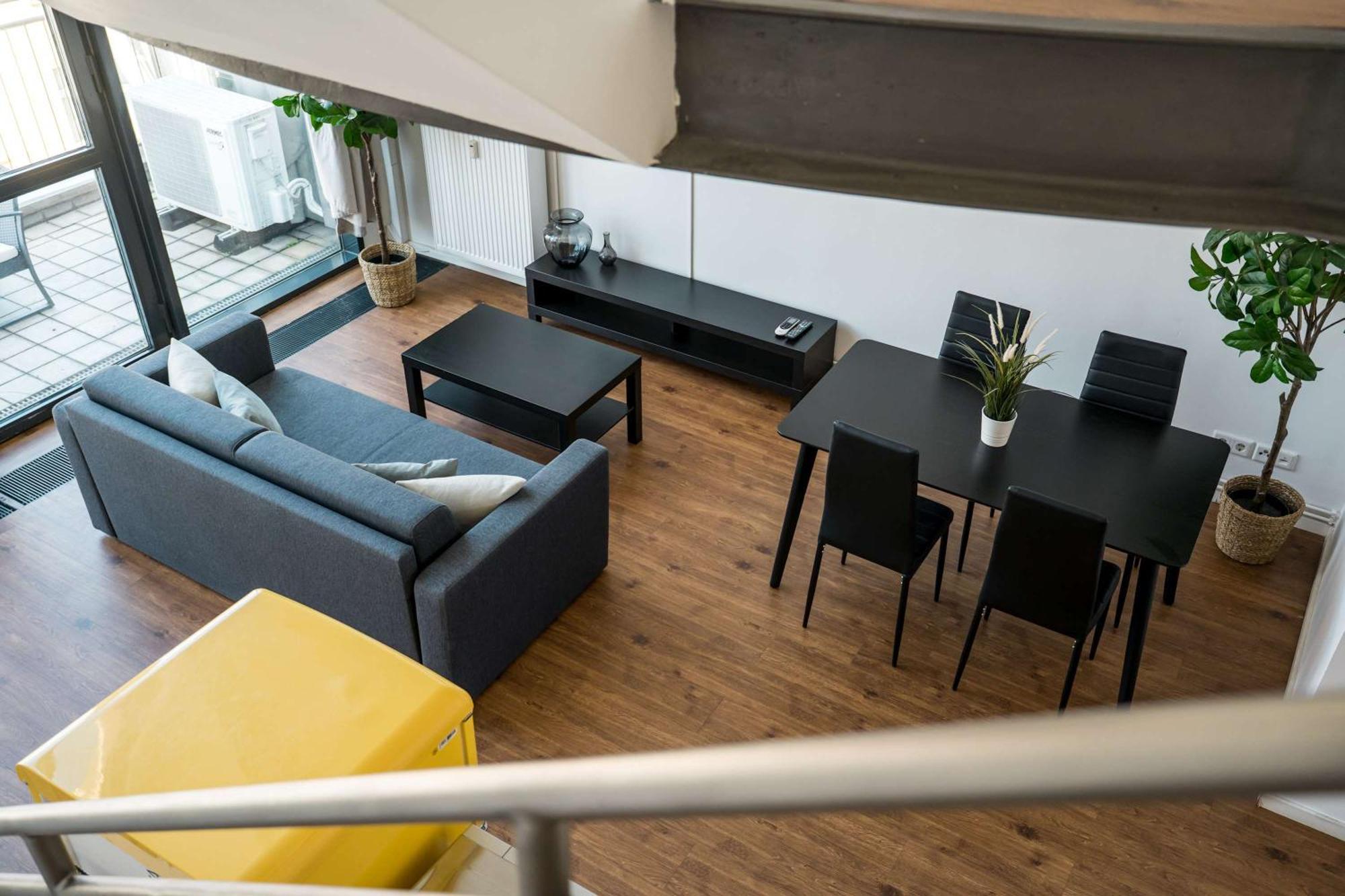 Апартаменты Fantastic Loft With Balcony Берлин Экстерьер фото